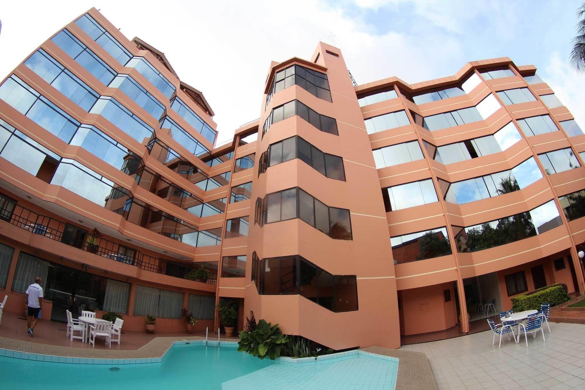 House Inn Apart Hotel Santa Cruz de La Sierra Luaran gambar
